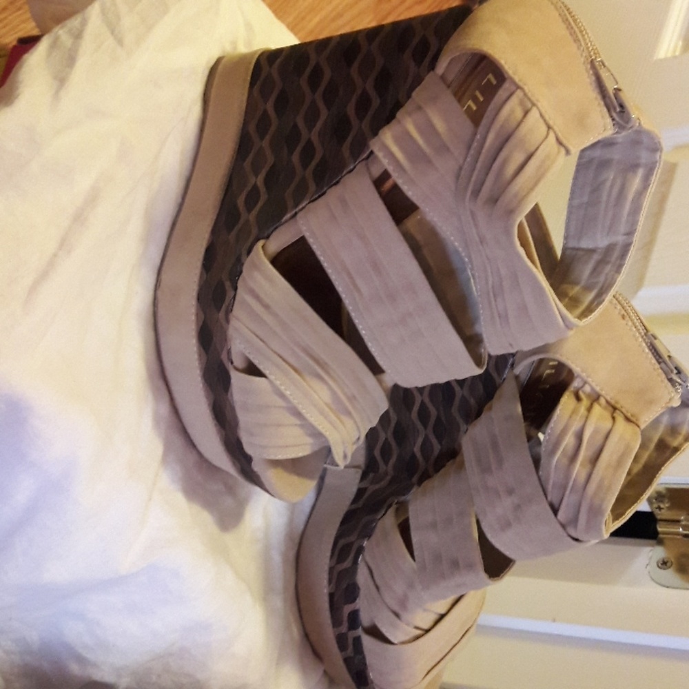 Tan heels